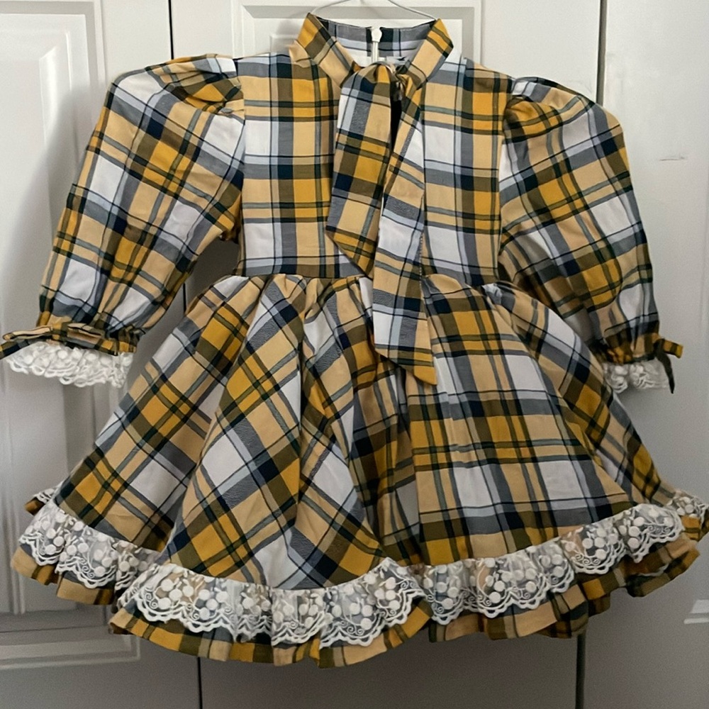Hummingbirds plaid dress size 4